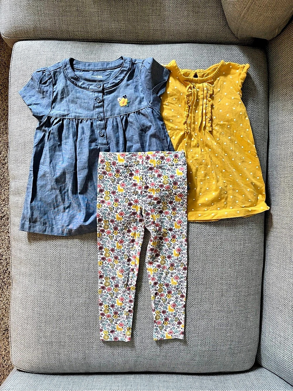 Simple Joys by Carter’s Three Piece Set, 3T